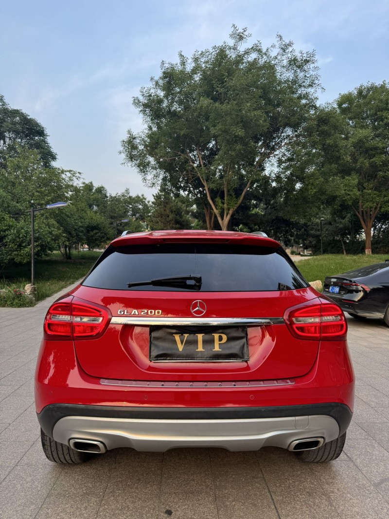 邢台17年奔驰GLA9