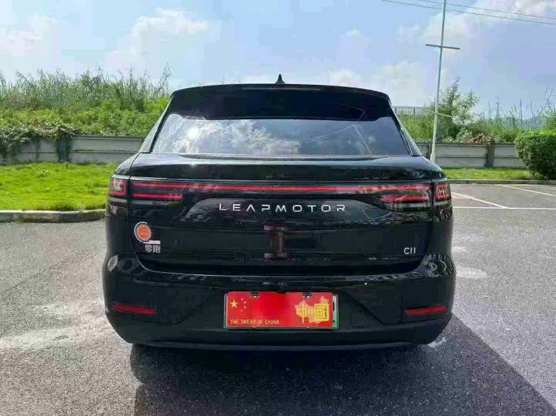 广州23年零跑汽车C116