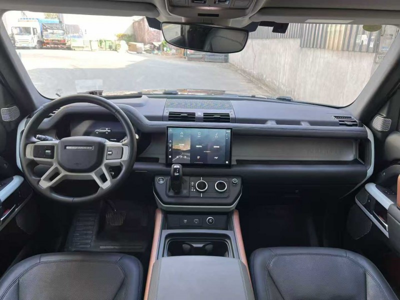 佛山24年路虎卫士5