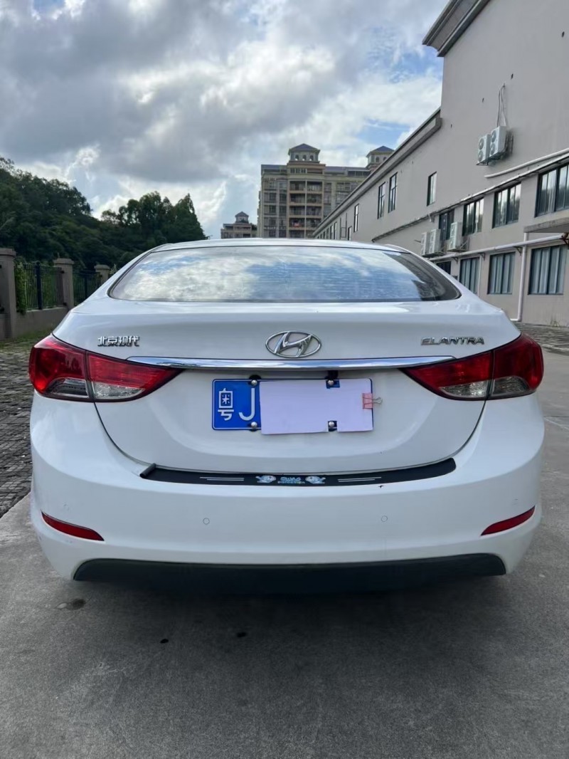 江门16年现代朗动9