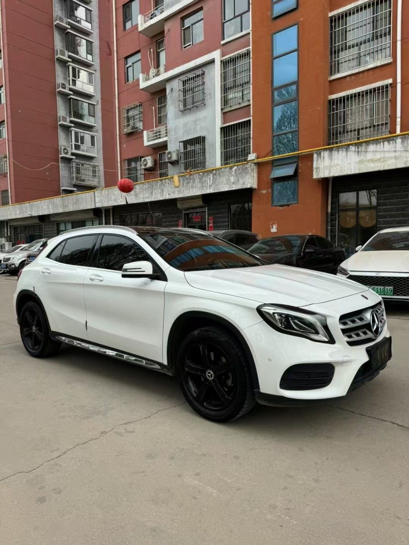 邢台19年奔驰GLA3