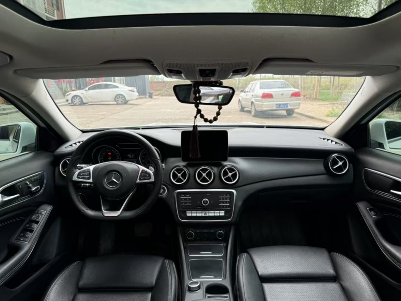 邢台19年奔驰GLA6