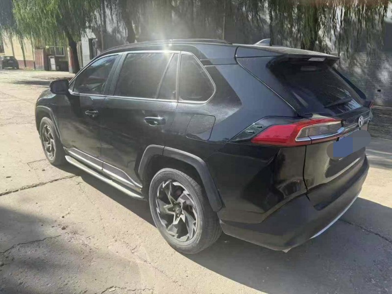 东莞20年丰田威兰达8