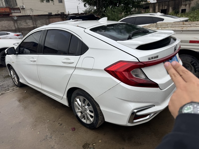 邢台17年本田竞瑞4