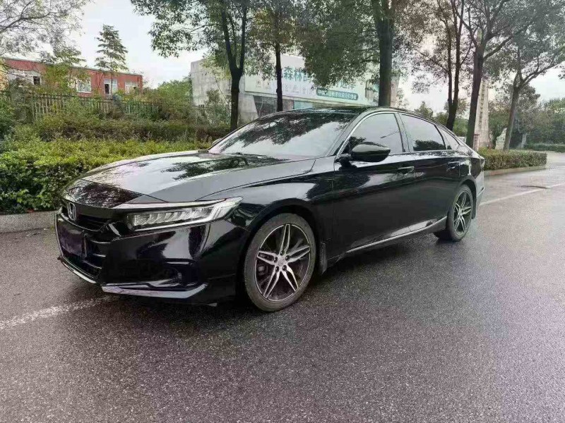 邵阳23年本田雅阁2