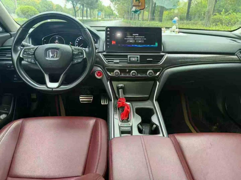 邵阳23年本田雅阁4