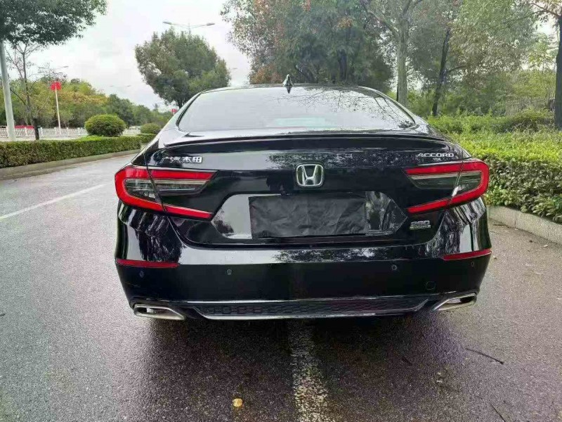 邵阳23年本田雅阁8