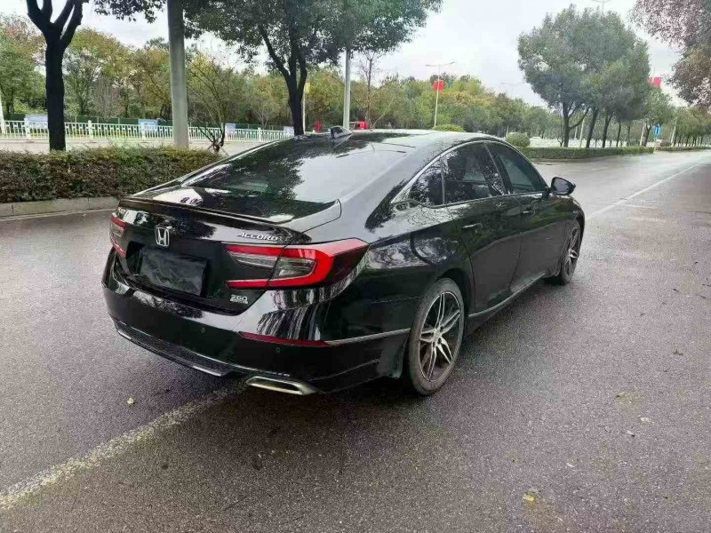 邵阳23年本田雅阁9