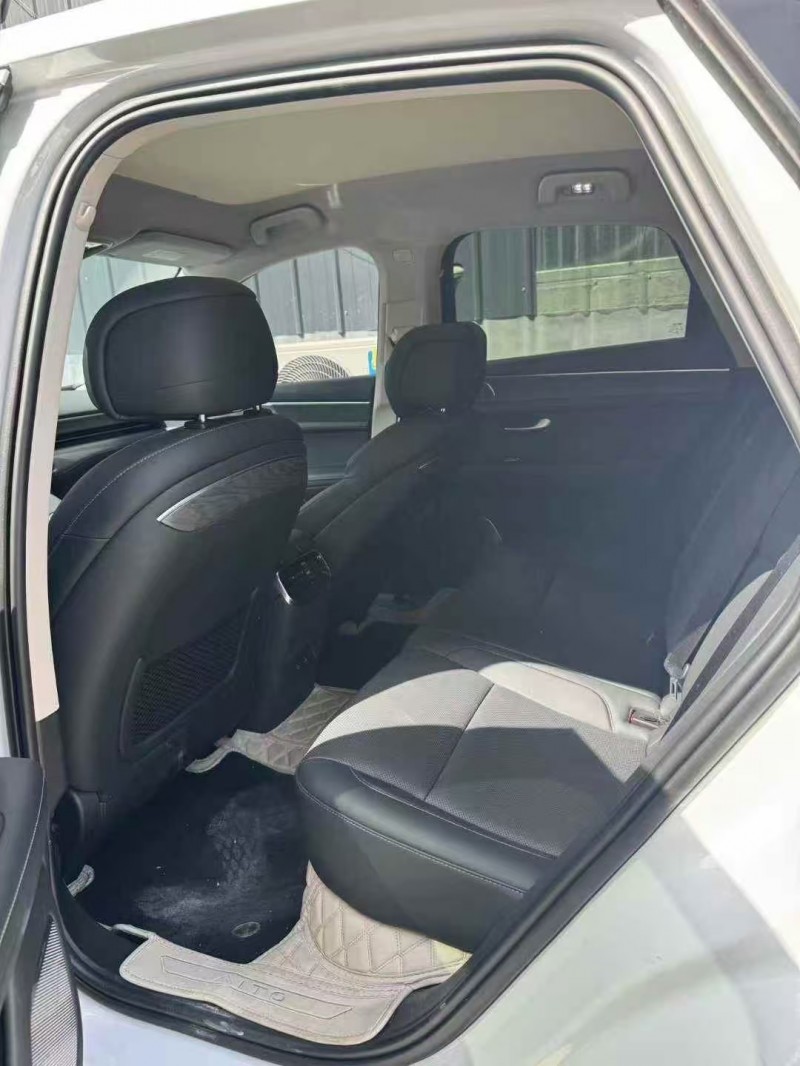 邢台23年华为智选问界5