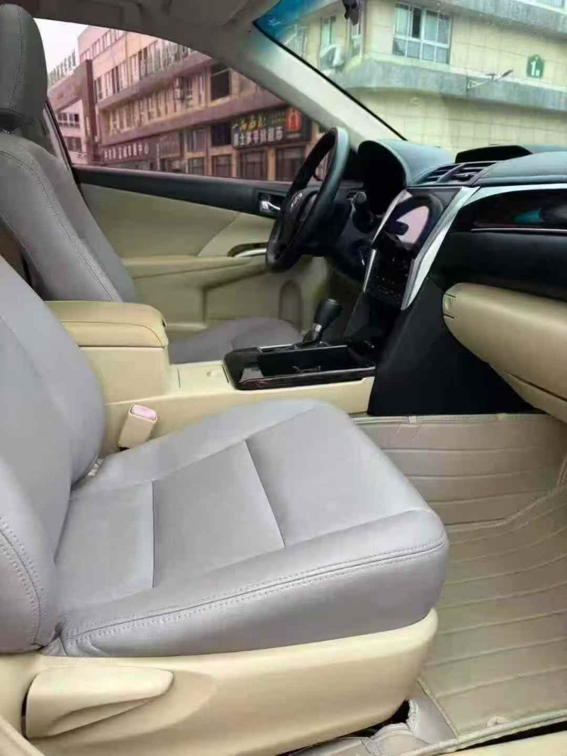 襄阳18年丰田凯美瑞8