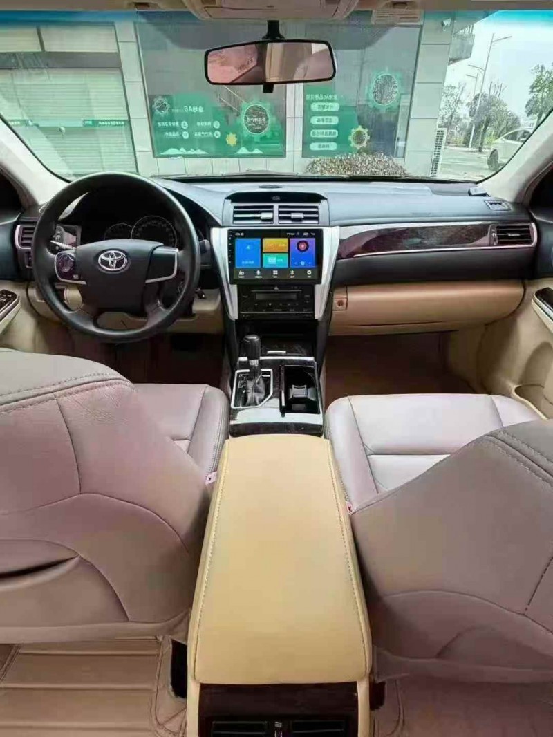 襄阳18年丰田凯美瑞9