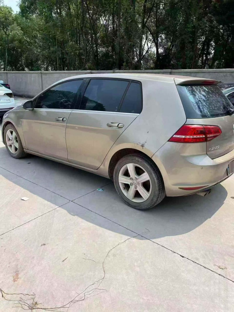 绍兴15年大众高尔夫7