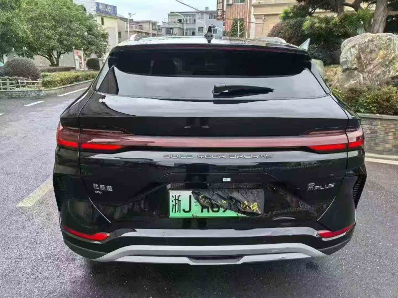 绍兴23年比亚迪宋8