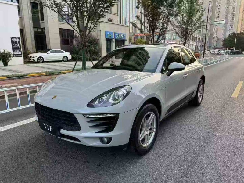 金华18年保时捷Macan2