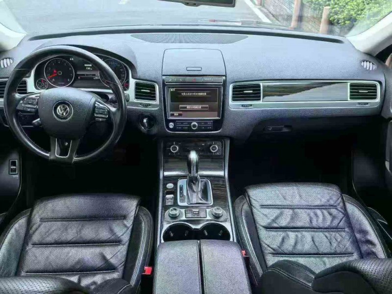 宁波16年大众途锐6