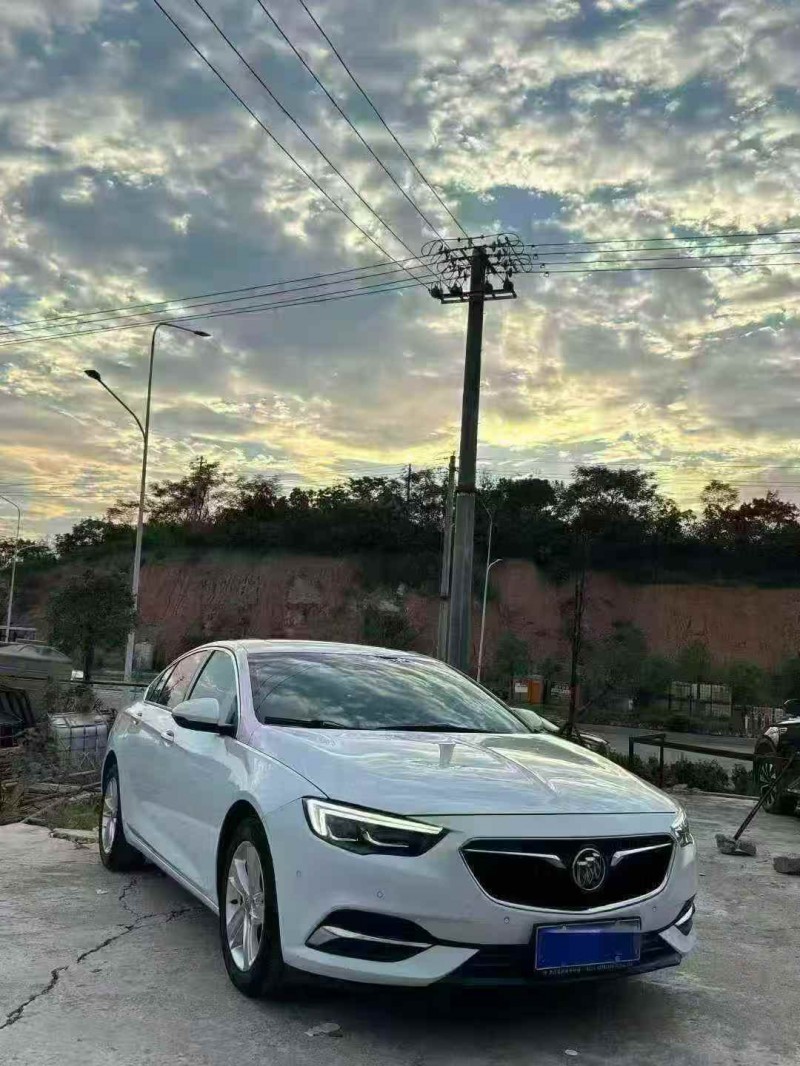 常德19年别克君威2