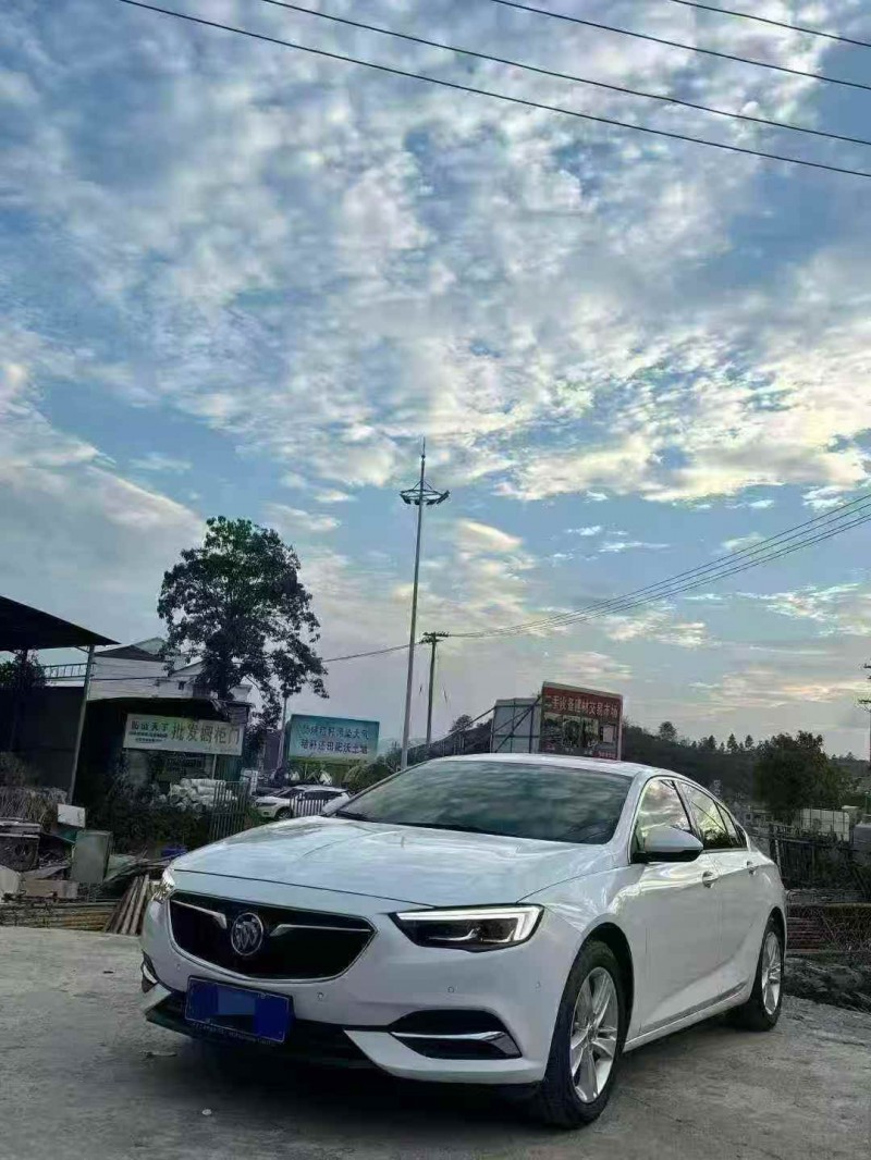 常德19年别克君威3