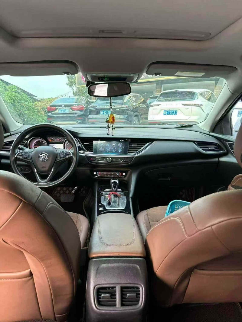 常德19年别克君威5