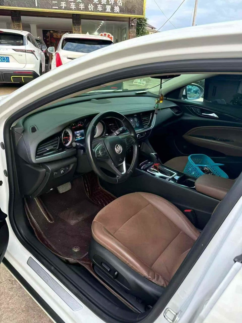 常德19年别克君威6