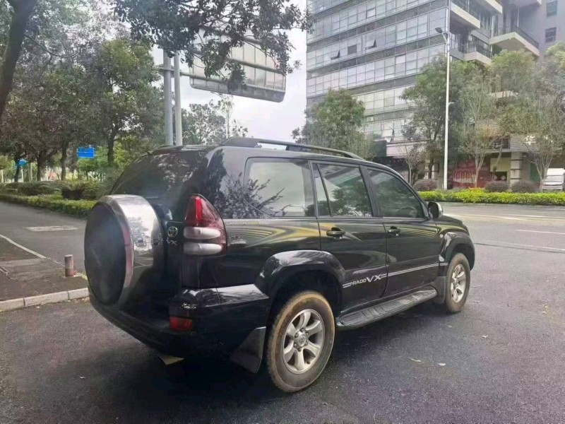 广州07年丰田普拉多5