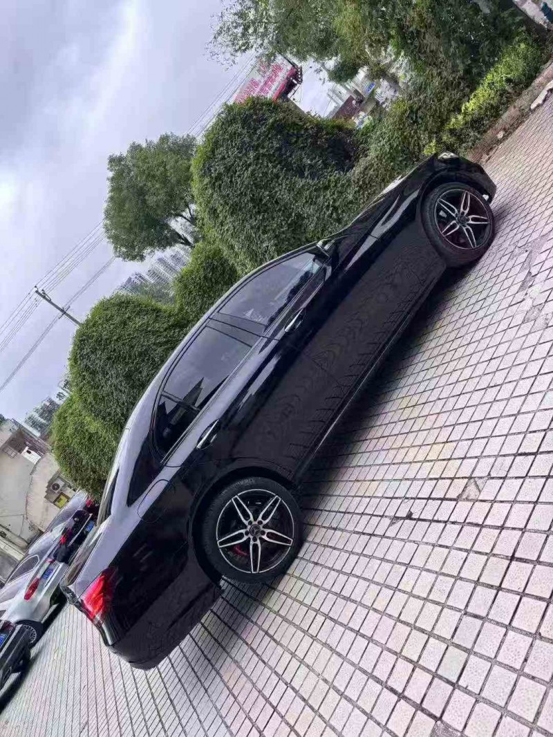 邵阳18年奔驰E8