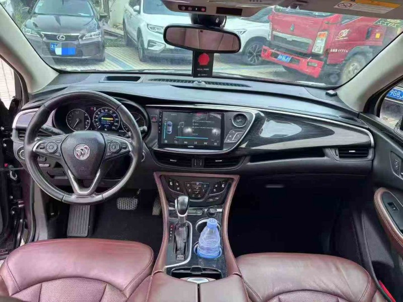 张家界20年别克昂科威4