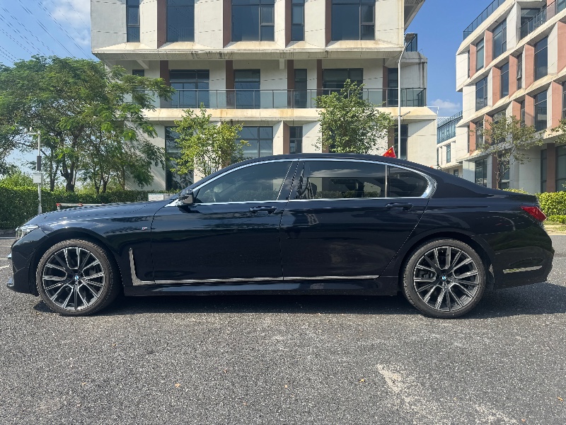 广州19年宝马7系8