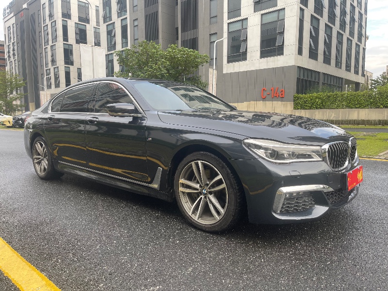 广州17年宝马7系2