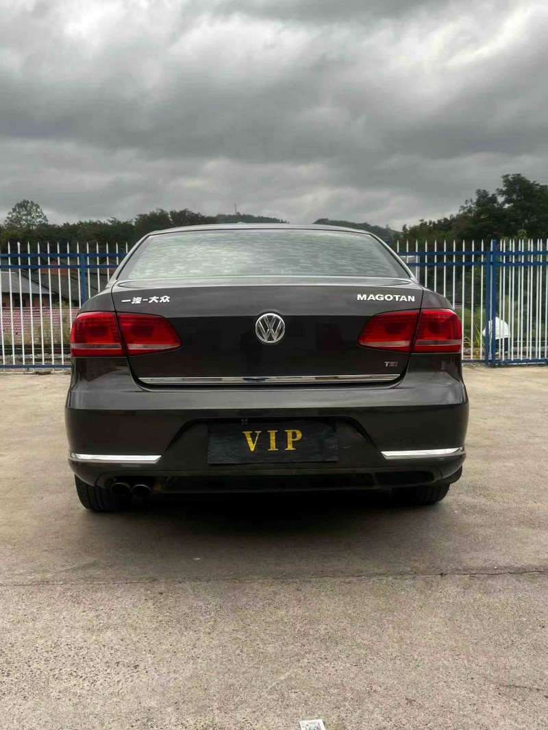 岳阳16年大众迈腾9