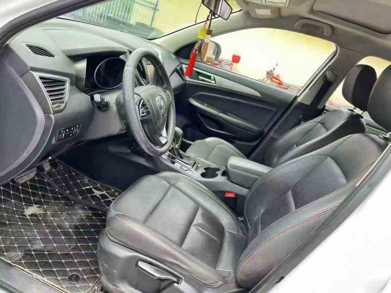 衡阳16年长安汽车CS756