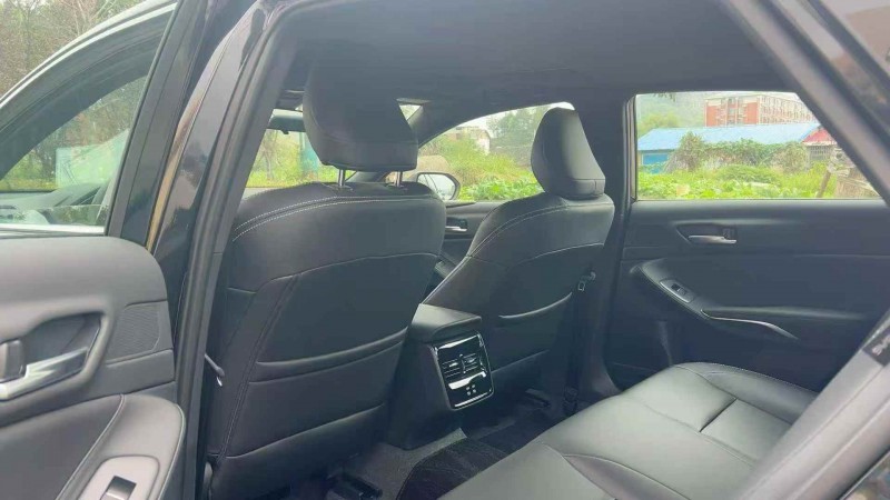 常德25年丰田亚洲龙5