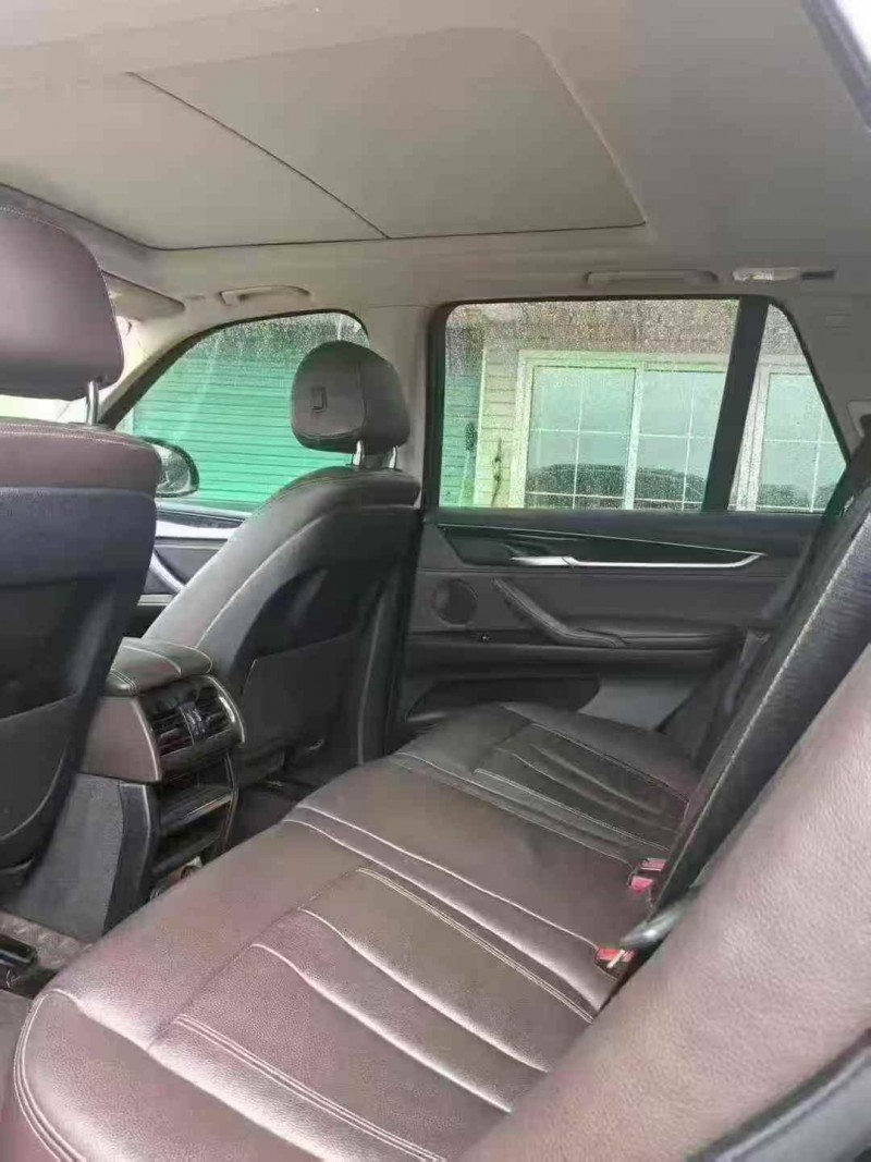 吉安17年宝马X56