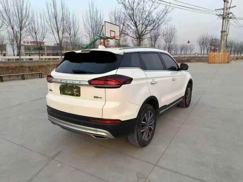 徐州19年吉利博越8