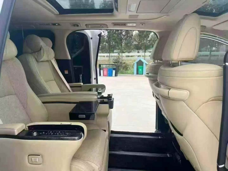 徐州22年丰田威尔法6