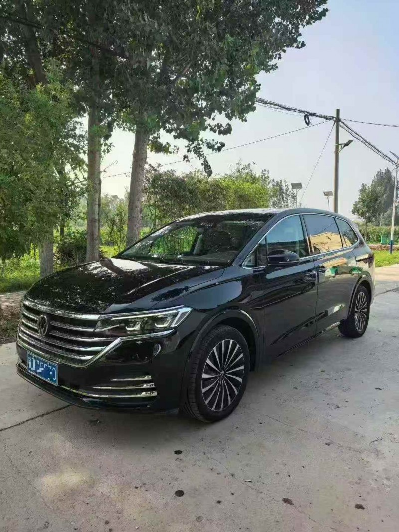 青岛25年大众威然3