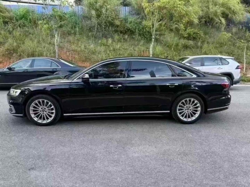 百色20年奥迪A8L7