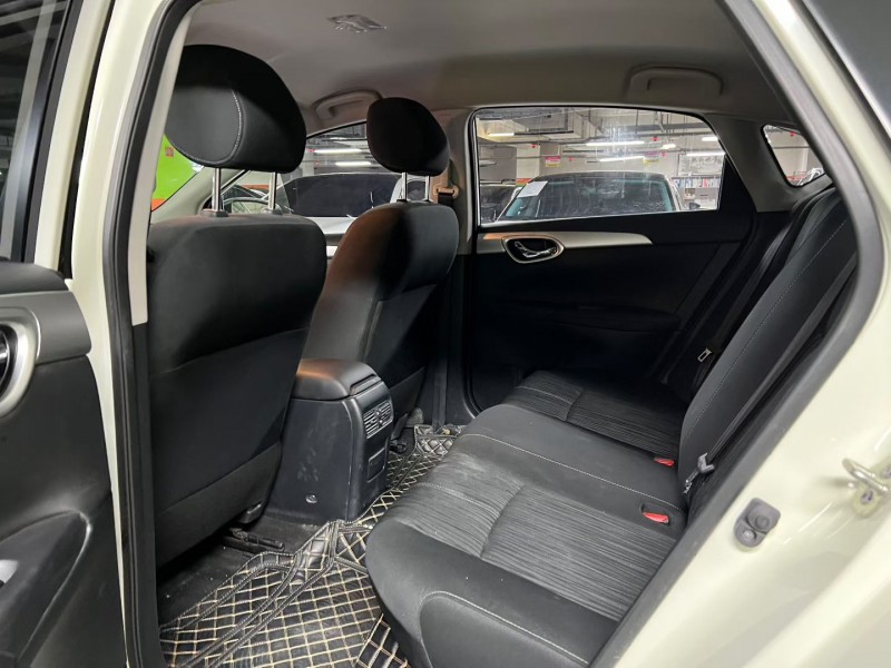 成都23年日产轩逸5