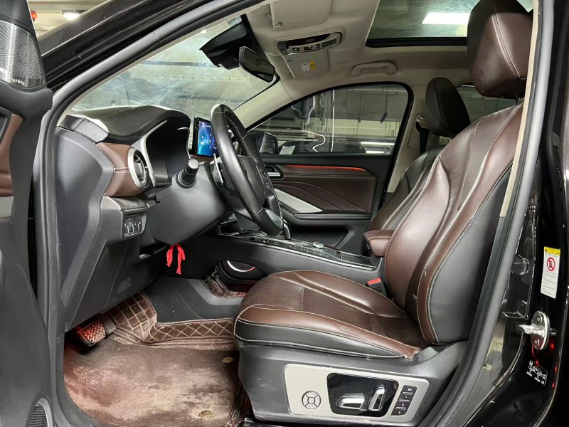 成都19年长城汽车魏牌5