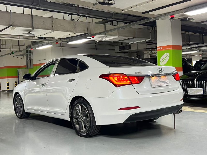 成都16年现代名图8