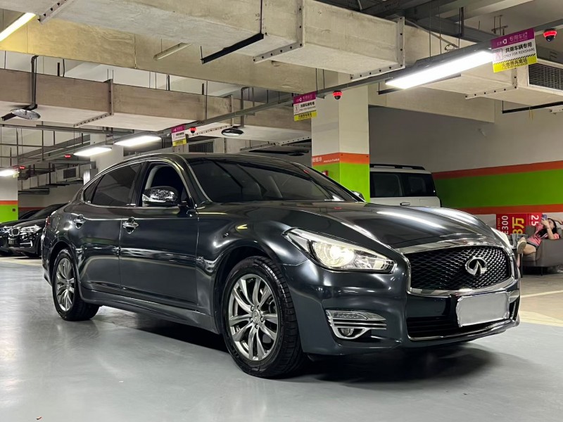 成都16年英菲尼迪Q703
