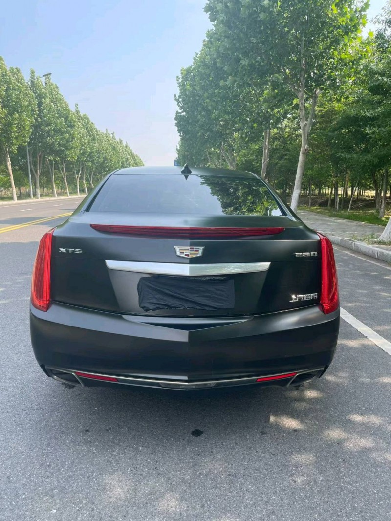 盐城17年凯迪拉克XTS3