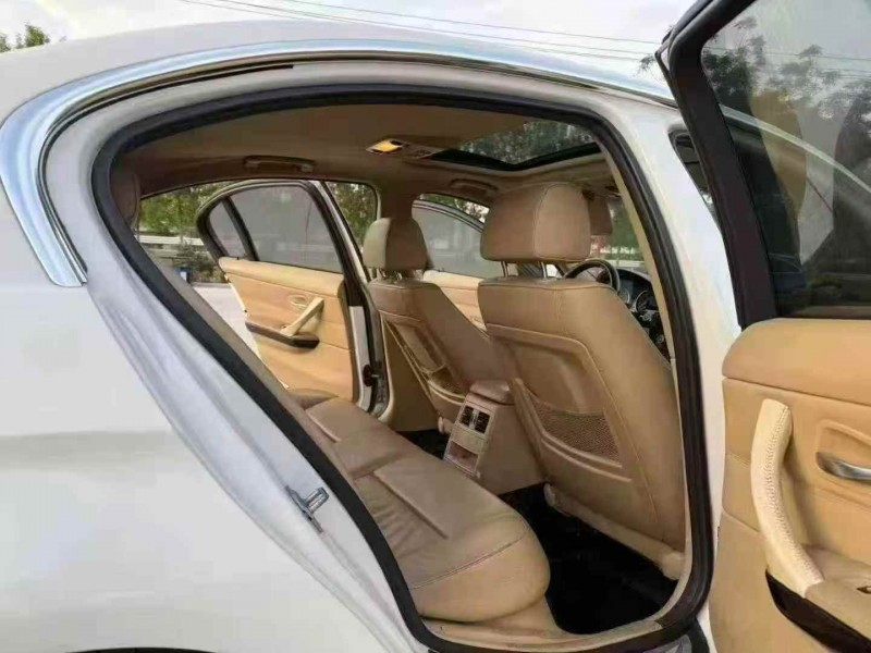 徐州11年宝马3系5