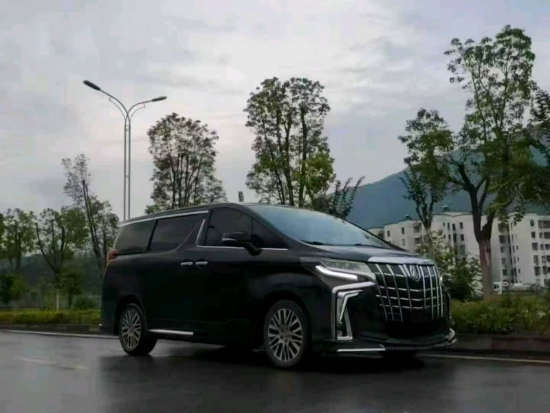 西安16年丰田埃尔法2