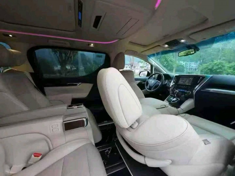 西安16年丰田埃尔法3