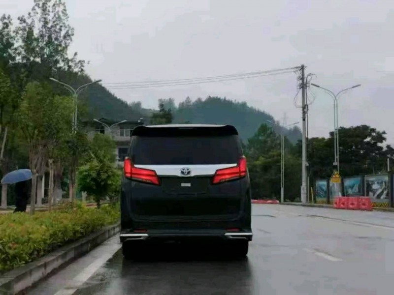 西安16年丰田埃尔法6