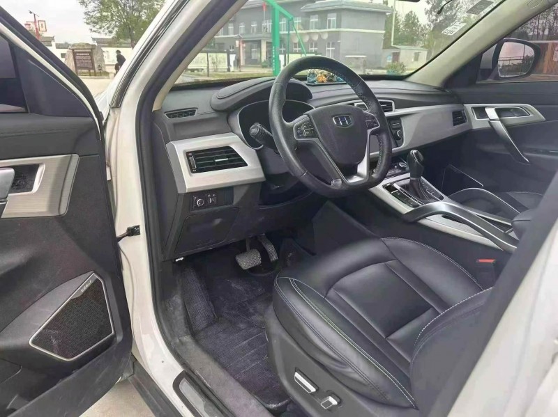 徐州17年吉利博越4