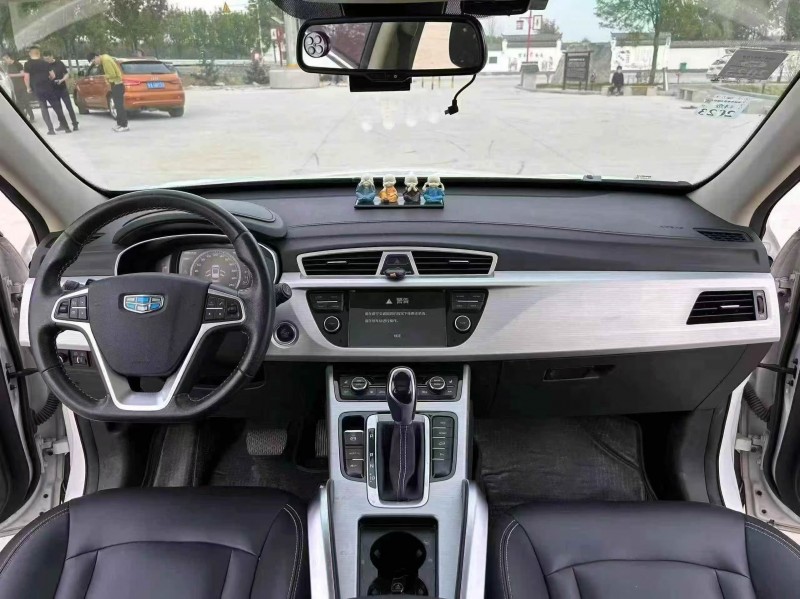 徐州17年吉利博越5