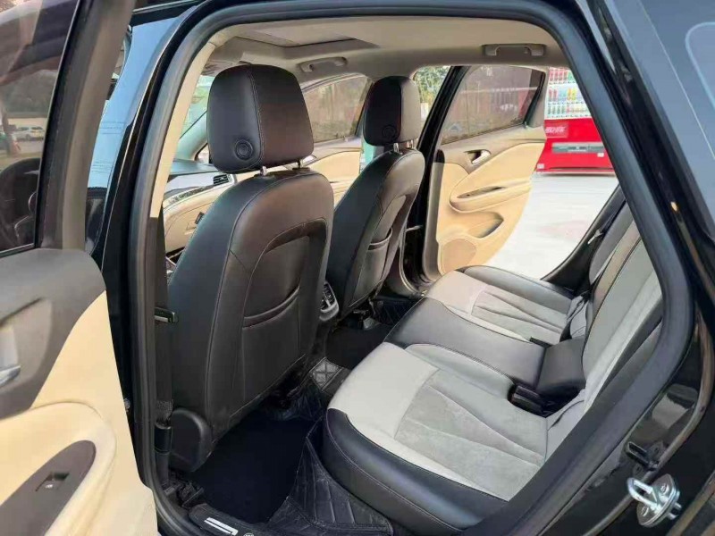 徐州19年别克威朗6