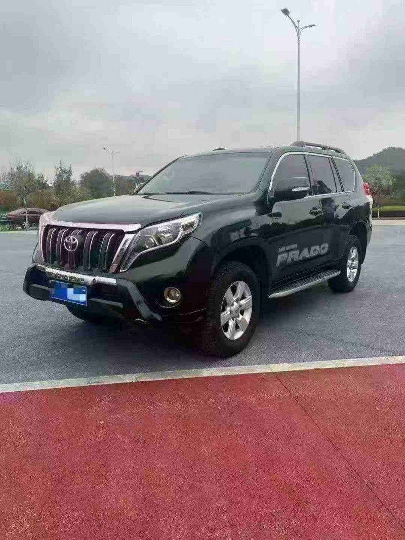 嘉峪关11年丰田普拉多3
