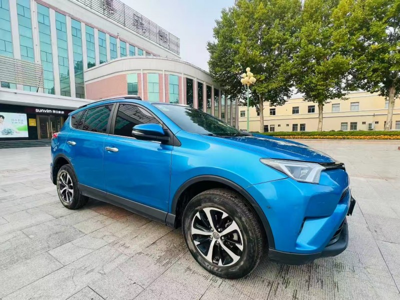 济宁16年丰田RAV4荣放3